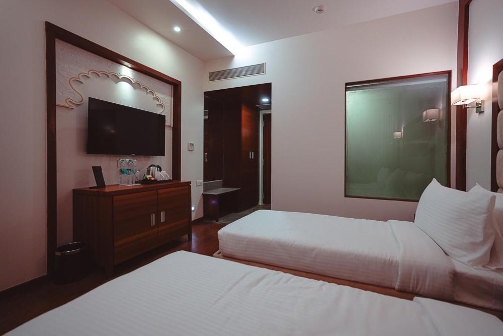 Ramee The Srinivas Palace Bhuj Exterior photo